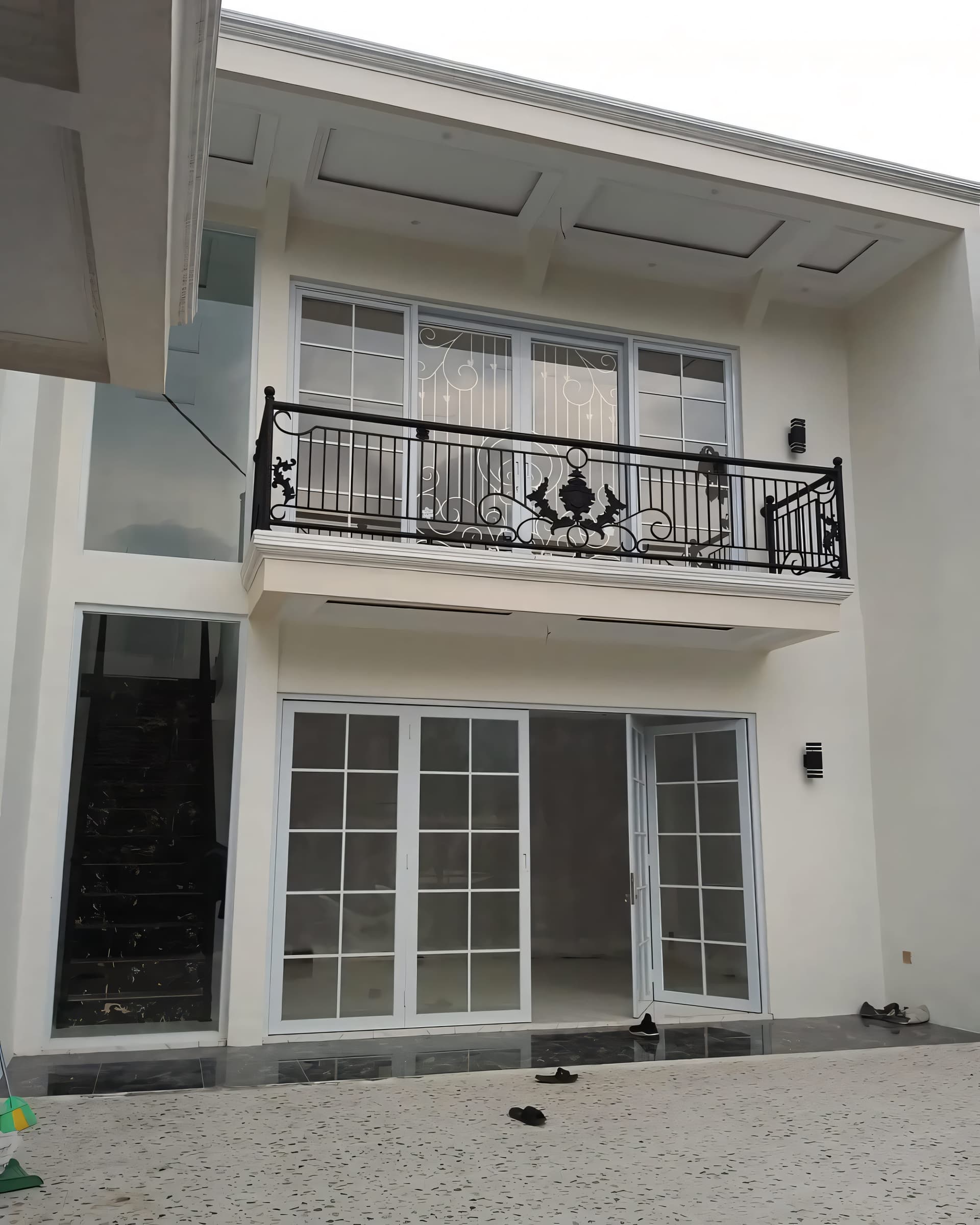 Kaca, Kusen Alumunium & Pagar Stainless